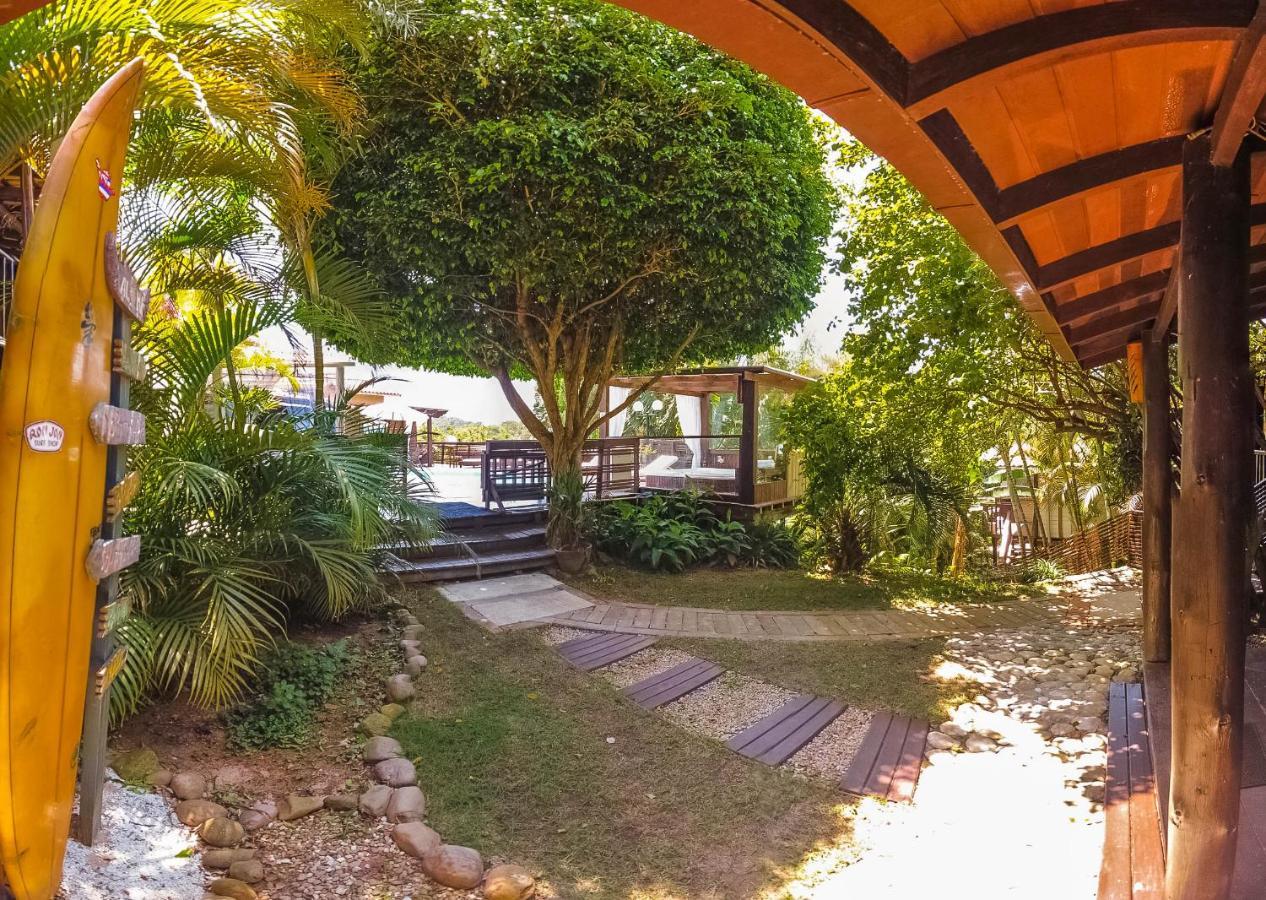 Pousada Aloha Beach House Praia do Rosa Bagian luar foto