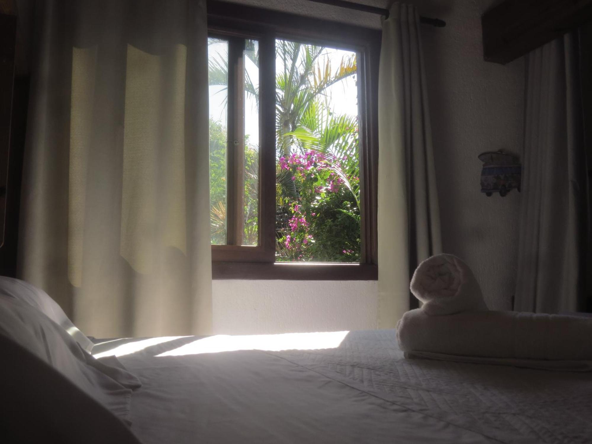 Pousada Aloha Beach House Praia do Rosa Ruang foto